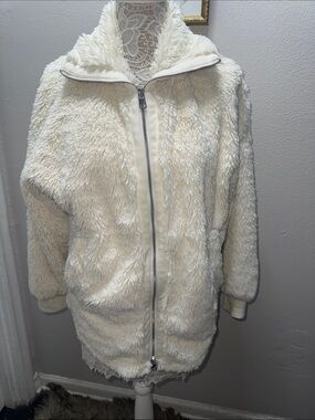 Varley Ivory Faux-Sherpa Zip-Up Teddy Coat